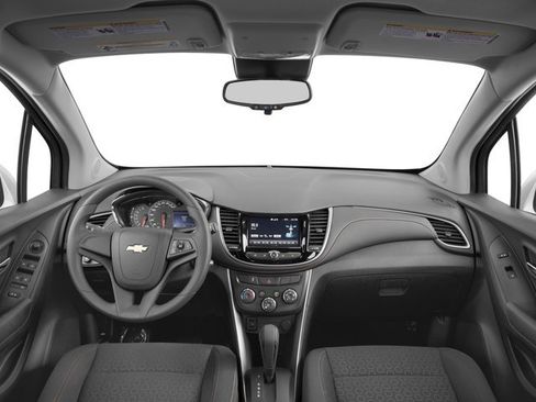 Used 2017 Chevrolet Trax LS FWD image 11