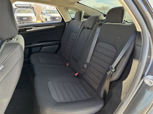 Certified 2020 Ford Fusion SE image 28