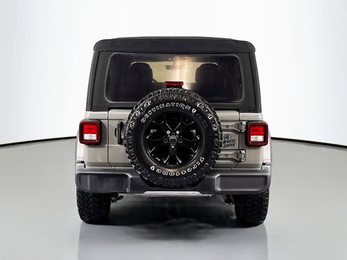 Used 2022 Jeep Wrangler Unlimited Sport image 6