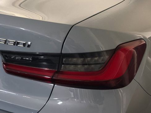 Used 2025 BMW 330i Sedan w/ M Sport Package image 12