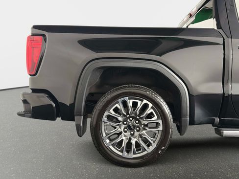 Used 2025 GMC Sierra 1500 Denali Ultimate AWD/4WD image 18