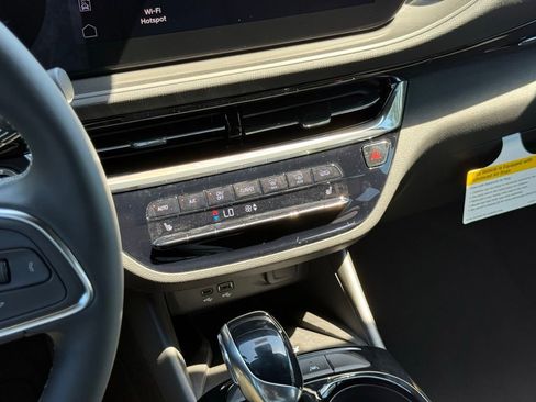 New 2026 Buick Envista Avenir FWD image 30