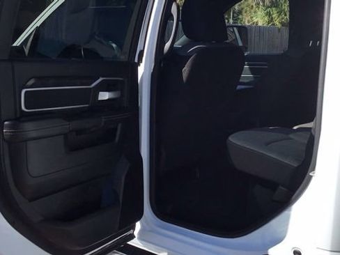 Used 2024 RAM 2500 Big Horn image 10