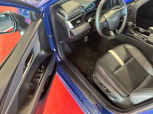 Certified 2025 Toyota Camry SE image 10