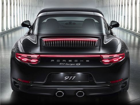 Used 2017 Porsche 911 Targa 4S AWD/4WD image 1