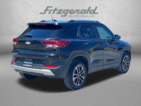 Used 2025 Chevrolet TrailBlazer LT AWD/4WD image 8