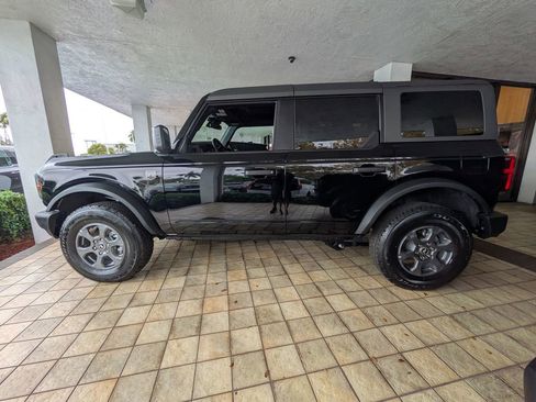 Used 2025 Ford Bronco Big Bend image 9