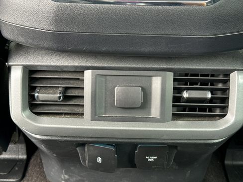 Used 2021 Ford F150 Lariat AWD/4WD image 16