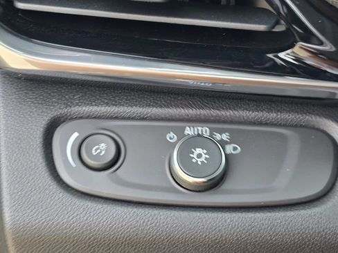 Used 2024 Buick Envista Sport Touring w/ Convenience I Package image 25