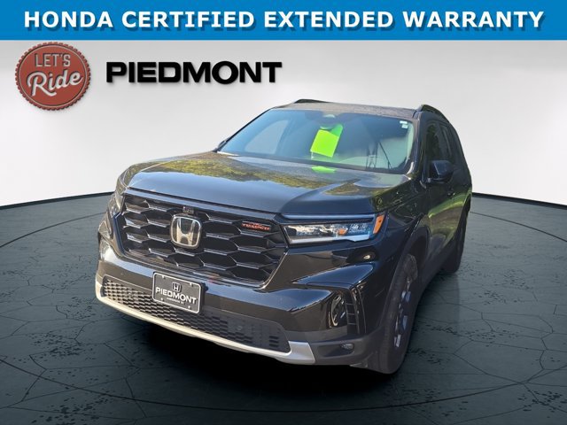 Used 2024 Honda Pilot TrailSport image 1