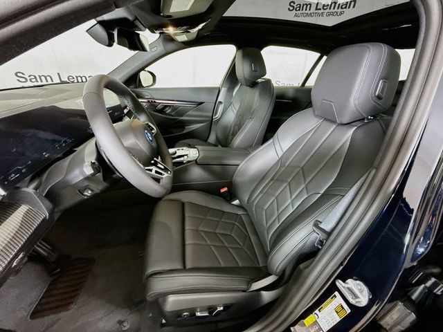 New 2027 BMW 550e xDrive w/ Premium Package AWD/4WD image 22