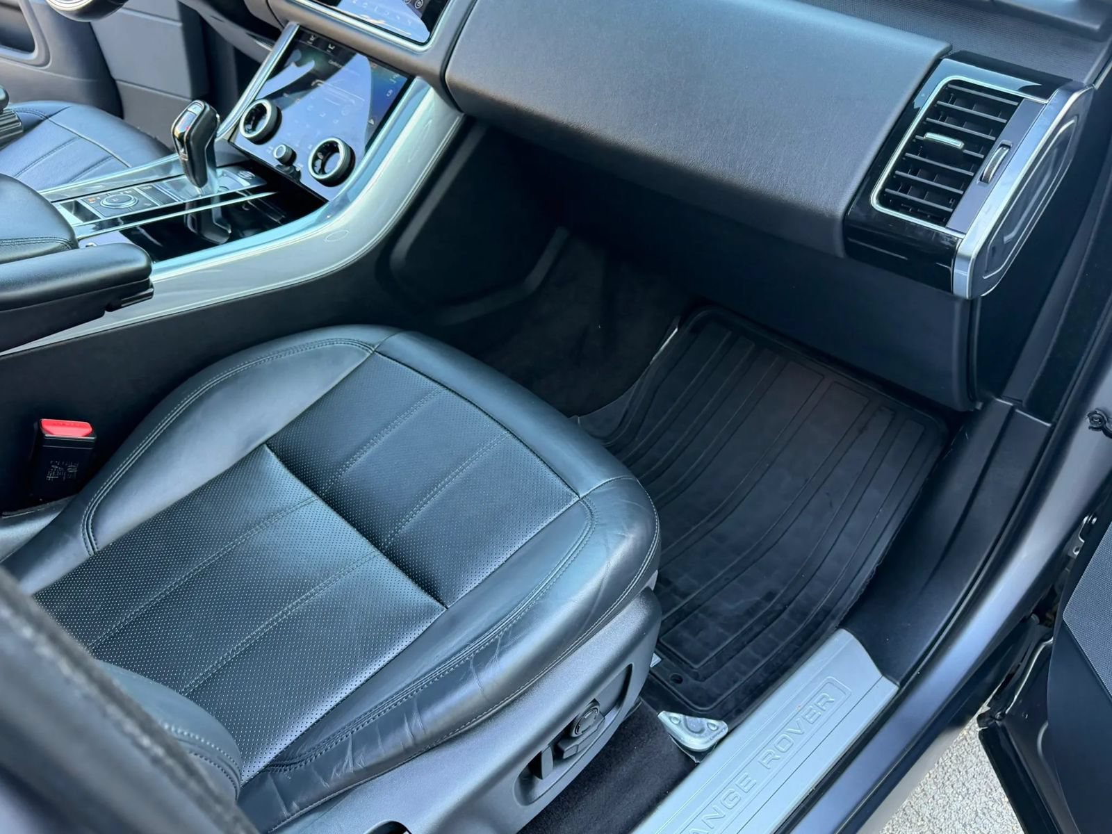 Used 2021 Land Rover Range Rover Sport HSE Silver Edition AWD/4WD image 7