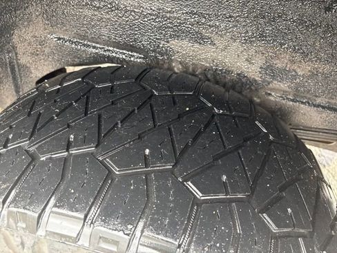 Used 2005 Ford Excursion Limited image 7