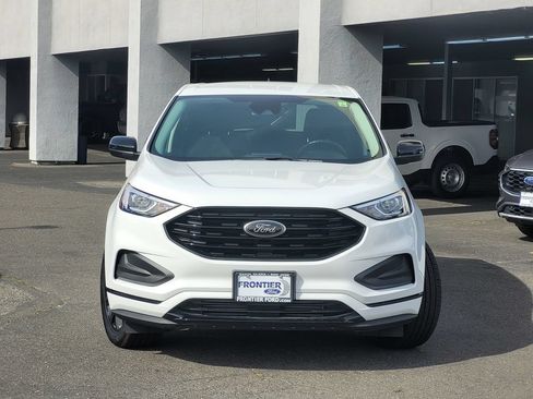 New 2024 Ford Edge SE w/ Black Appearance Package AWD/4WD image 2