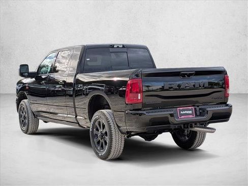 New 2026 RAM 2500 Laramie AWD/4WD image 9