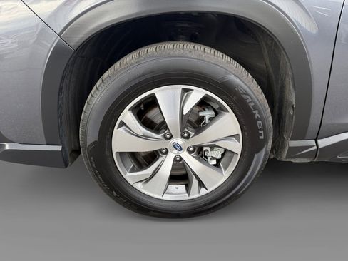 Certified 2024 Subaru Ascent Premium w/ Convenience Package image 9