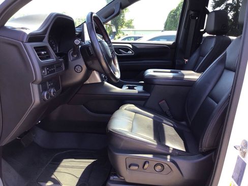 Used 2021 Chevrolet Tahoe RST w/ Luxury Package RWD image 11
