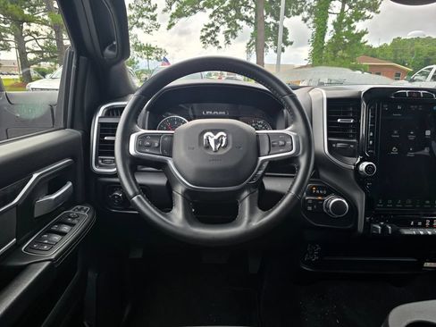 Used 2024 RAM 2500 Big Horn w/ Night Edition AWD/4WD image 13