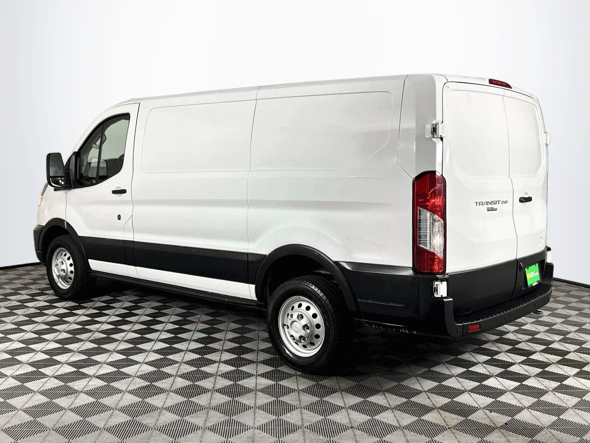 Used 2023 Ford Transit 250 Low Roof RWD image 6
