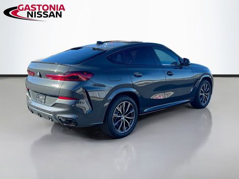 Used 2023 BMW X6 M50i w/ Executive Package image 9