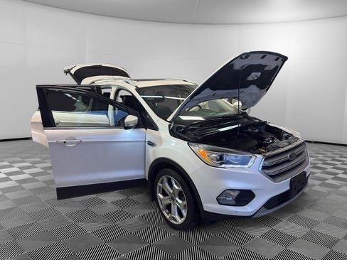 Used 2018 Ford Escape Titanium w/ Ford Safe & Smart Package AWD/4WD image 7