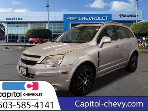 Used 2013 Chevrolet Captiva Sport LTZ FWD image 6