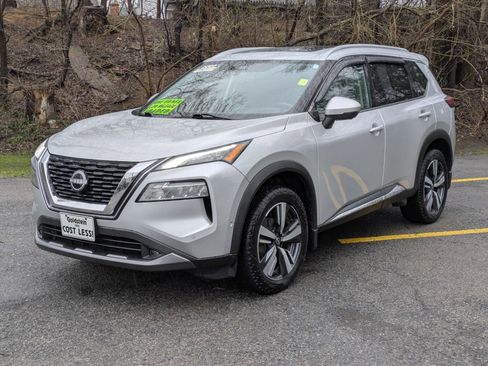 Used 2022 Nissan Rogue SL w/ SL Premium Package image 3