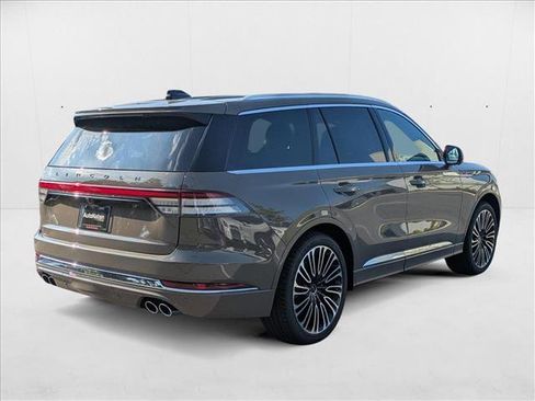 New 2025 Lincoln Aviator Black Label image 8