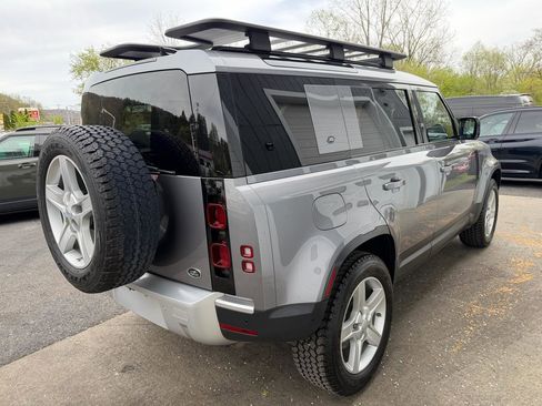 Used 2020 Land Rover Defender 110 SE AWD/4WD image 4