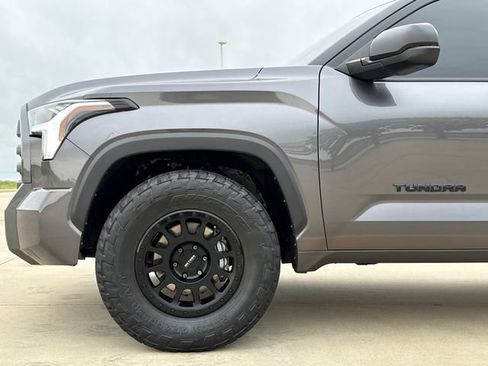 Used 2022 Toyota Tundra SR5 RWD image 5