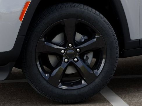 New 2026 Jeep Grand Cherokee L Limited w/ Limited Altitude Package image 8