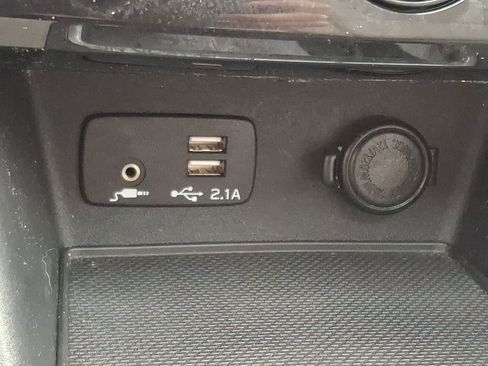 Used 2022 Subaru Forester Limited image 27