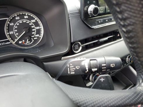 Used 2023 Mitsubishi Outlander SE Black Edition image 26