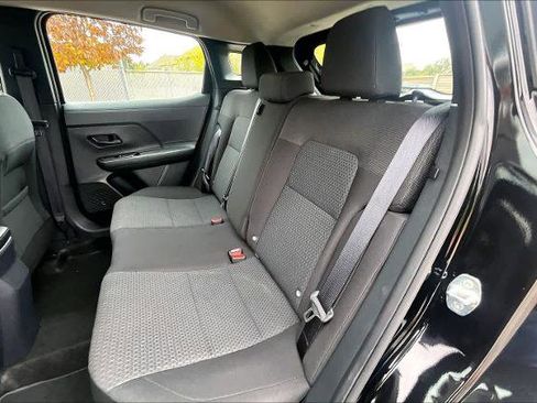 Certified 2025 Nissan Kicks S image 19