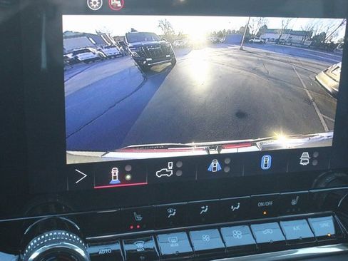 New 2026 GMC Canyon Elevation w/ Convenience Package image 4