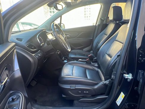 Used 2019 Buick Encore Essence FWD image 29