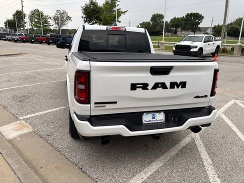 Used 2025 RAM 1500 Big Horn AWD/4WD image 24