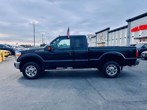 Used 2014 Ford F250 Lariat w/ Chrome Package image 3