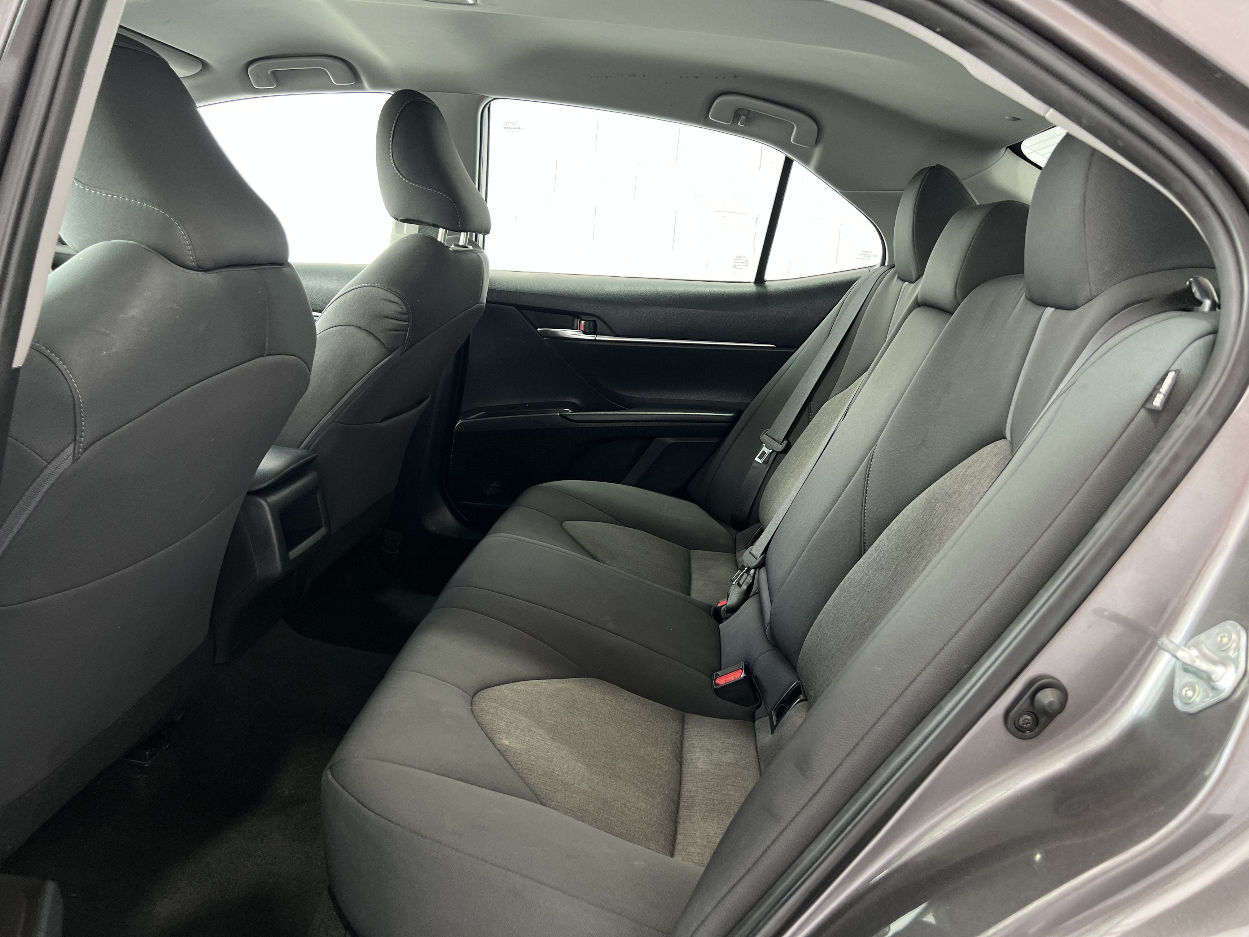 Used 2023 Toyota Camry LE w/ Convenience Package FWD image 11