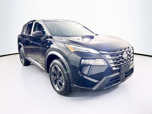 Certified 2026 Nissan Rogue SV image 3