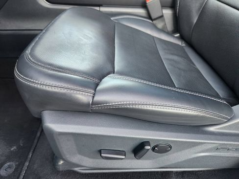 Certified 2025 Ford Expedition Platinum AWD/4WD image 12
