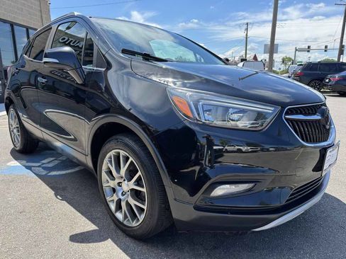 Used 2018 Buick Encore Sport Touring FWD image 3