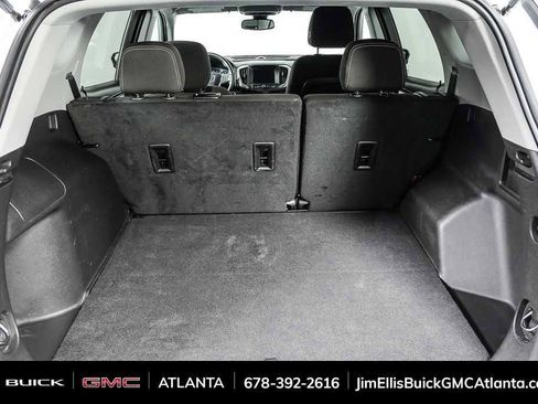 Used 2024 GMC Terrain SLE FWD image 29