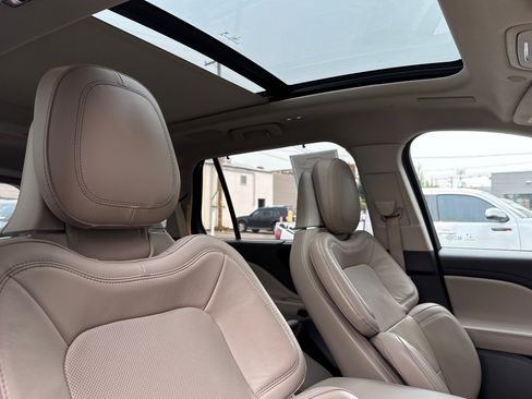 Used 2020 Lincoln Aviator Reserve w/ Equipment Group 202A AWD/4WD image 18