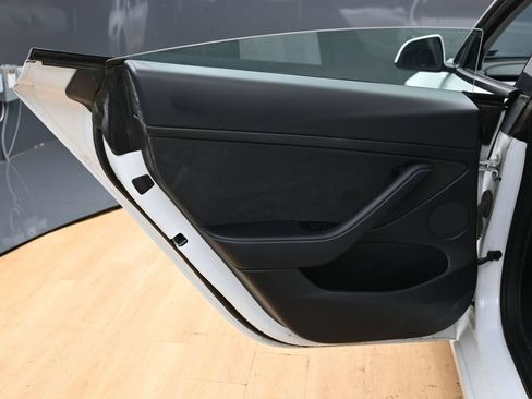 Used 2021 Tesla Model 3 Standard Range Plus RWD image 41