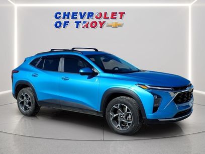 Used 2025 Chevrolet Trax LT w/ LT Convenience Package