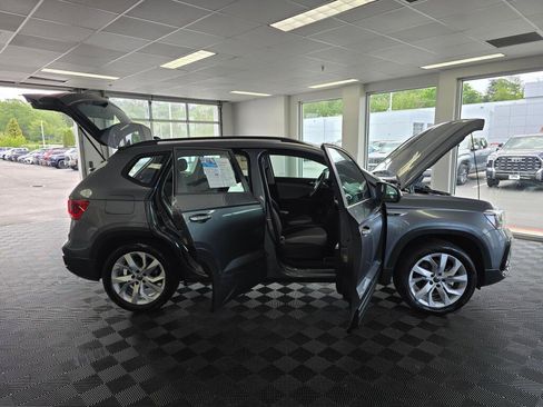 Used 2023 Volkswagen Taos S AWD/4WD image 17