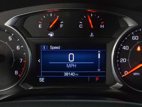 Used 2020 GMC Acadia SLE image 25