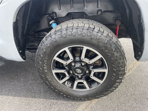 Used 2019 Toyota Tundra Limited image 7