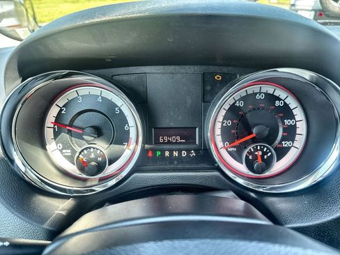 Used 2018 Dodge Grand Caravan SE FWD image 15